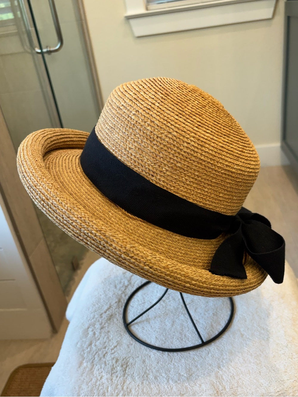 VTG Helen Kaminski 100% Natural Raffia Hat